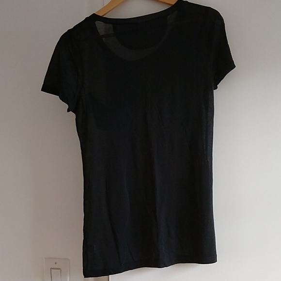 3/$15🌺🌺🌺T shirt Converse black thin Medium - Picture 5 of 8